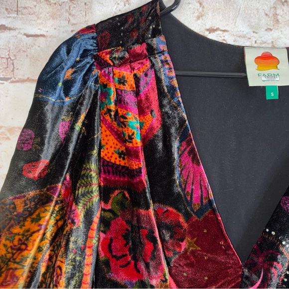 Farm Rio The Crazy Mix V Neck Velveteen Mini Dress Size Small - Picture 5 of 12